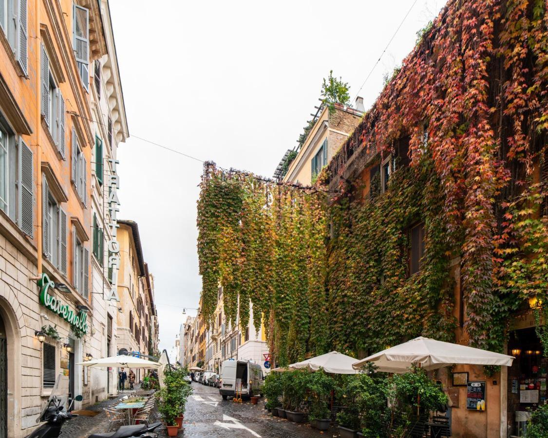 Appartamento Storico Vicinissimo Al Colosseo — Photos 2
